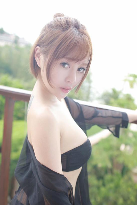 渴望人体艺x照片：张涓涓人体十六张照片(3)(点击浏览下一张趣图)