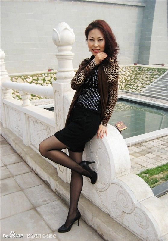 徐娘花开艳艳2丨精品图：性感风韵徐娘(2)(点击浏览下一张趣图)