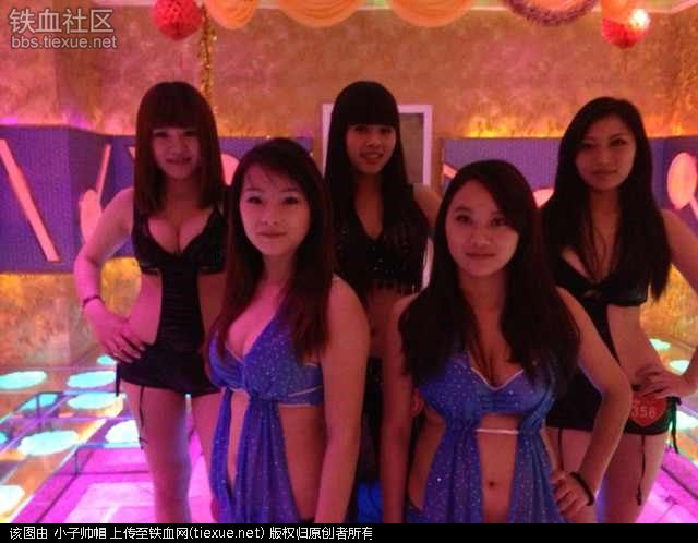 风满熟女老娘们30p图片：亚洲图片区偷拍24p(8)(点击浏览下一张趣图)