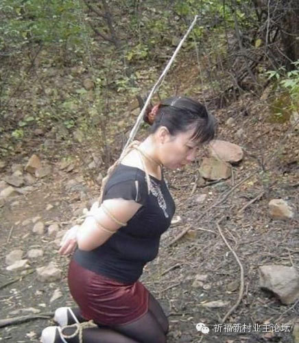 女死刑犯枪毙全视频：19岁女子枪毙现场视频，17多名女犯人枪毙过程(点击浏览下一张趣图)