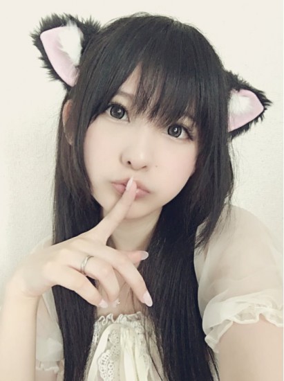 美少女借cos照卖不雅照：美女coser黑暗照网盘，呆呆coser全套种子(4)(点击浏览下一张趣图)
