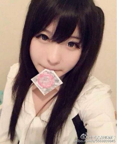 美少女借cos照卖不雅照：美女coser黑暗照网盘，呆呆coser全套种子(9)(点击浏览下一张趣图)
