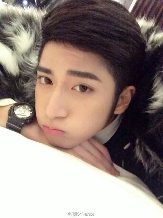 15男生自拍照片帅气：男生照片同一个人20张(4)(点击浏览下一张趣图)