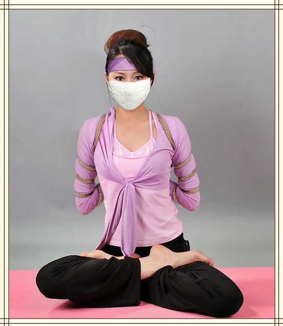 手机自拍视频上传视频：rosi口罩系列合集(2)(点击浏览下一张趣图)