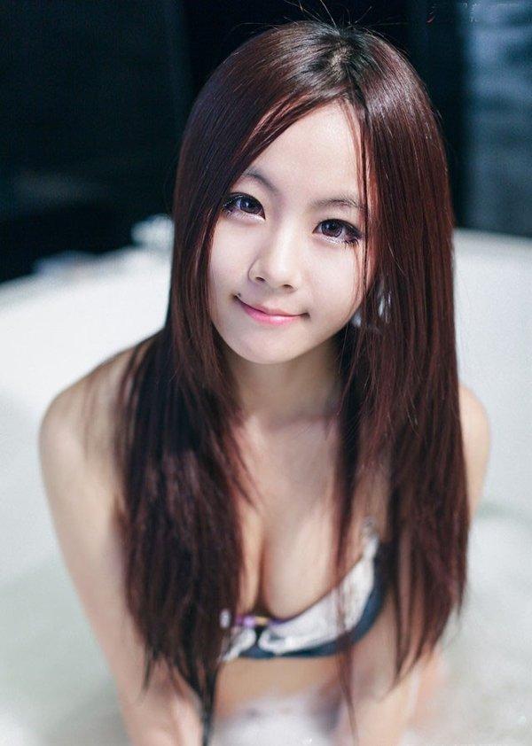 16小美女萝莉洗澡视频：洗澡女孩视频初中全身图片(3)(点击浏览下一张趣图)