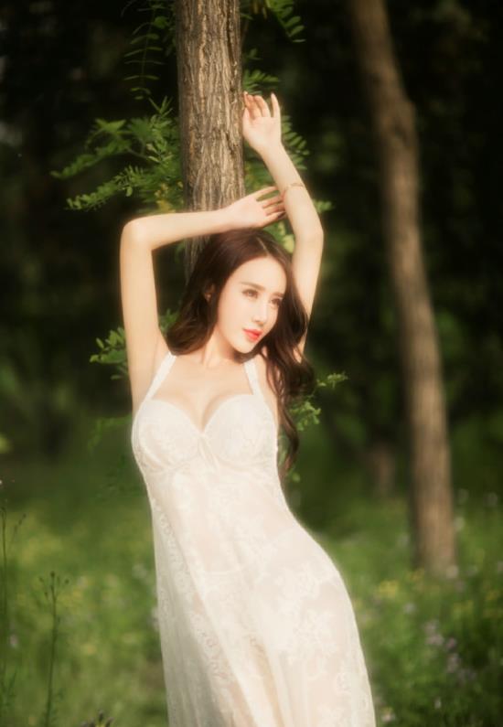 我 在洗澡中我妹妹进来：公交车上被那个了(4)(点击浏览下一张趣图)
