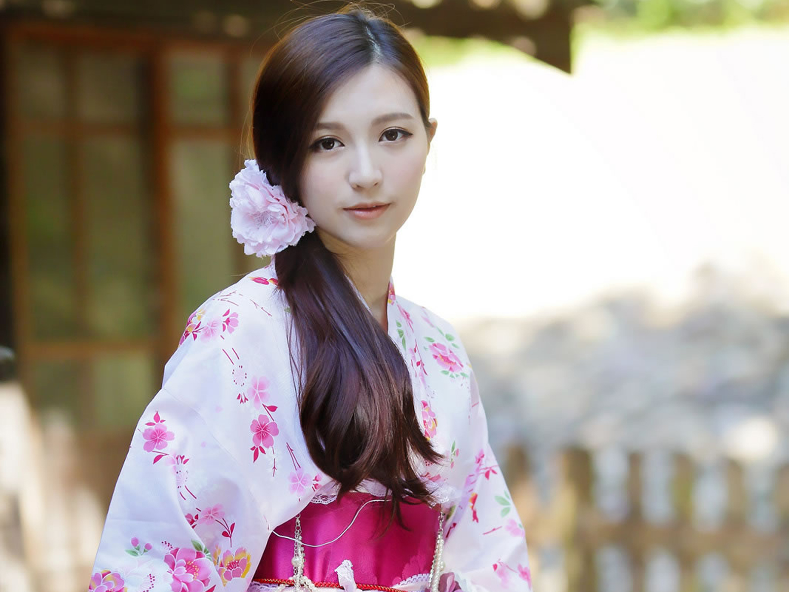 日本女人怎样服侍丈夫图解：结婚晚上怎样伺候老公(5)(点击浏览下一张趣图)