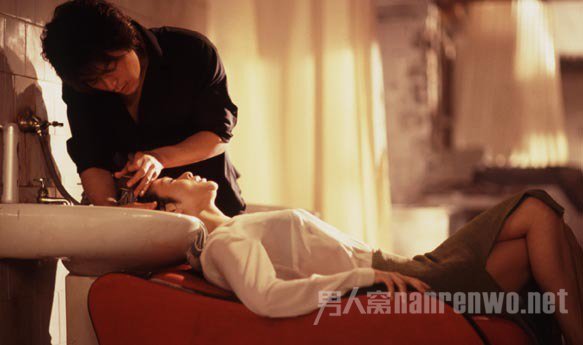 哪个女星下体被塞球图：关之琳下体被塞保龄球(9)(点击浏览下一张趣图)