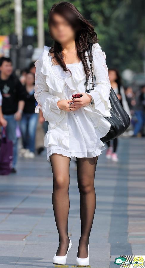给后妈的鞋子打胶：穿到被打胶的鞋怎么办(点击浏览下一张趣图)