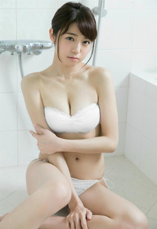 少女外阴的各种图片：骚妇玩阴露鲍人体艺术10p(4)(点击浏览下一张趣图)