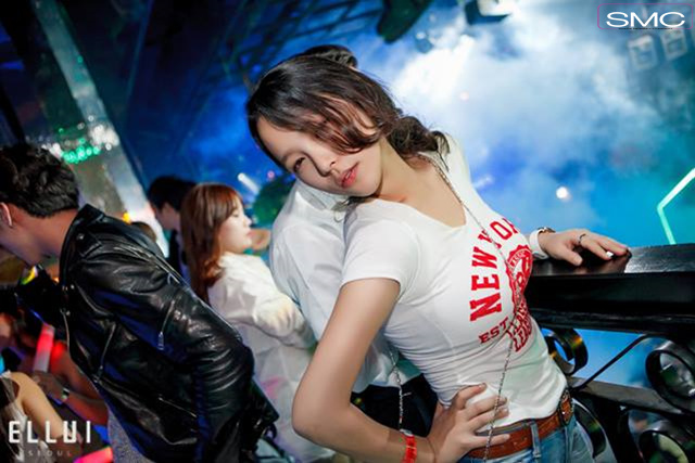 夜总会小姐第一次出台图：去夜总会的一般套路(6)(点击浏览下一张趣图)