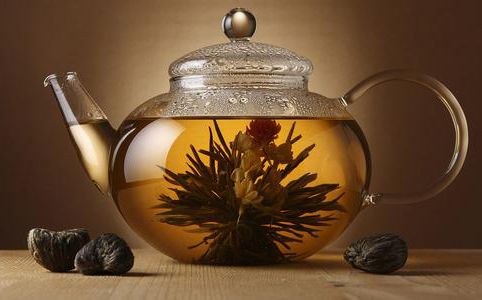 空腹喝茶危害大  你所不知的饮茶禁忌(8)(点击浏览下一张趣图)
