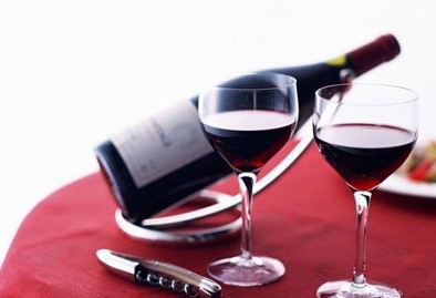 聚餐酒后不宜干七件事:立刻睡觉(9)(点击浏览下一张趣图)