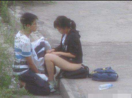 初中生和小学生早恋：6年级早恋恶心图片(2)(点击浏览下一张趣图)
