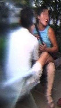 给孤寡老人提供性服务：桑拿失足女性服务视频(2)(点击浏览下一张趣图)