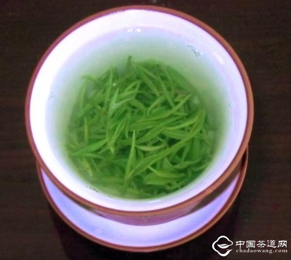 冬季吃狗肉后不要立即喝茶(点击浏览下一张趣图)