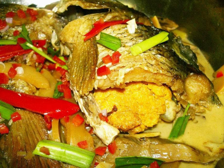 鲤鱼与咸菜能同食吗 吃鲤鱼禁忌(点击浏览下一张趣图)