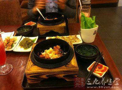 午餐要吃的“饿”点  才会真健康(点击浏览下一张趣图)