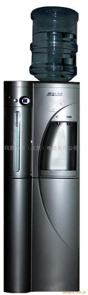 饮水机冷热水兑着喝易滋生细菌(4)(点击浏览下一张趣图)