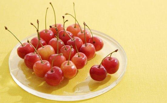 夏天过多食用樱桃可能中毒(点击浏览下一张趣图)