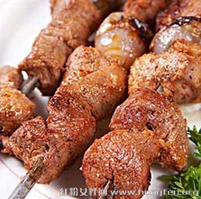 夏天吃烧烤警惕食物变质(点击浏览下一张趣图)