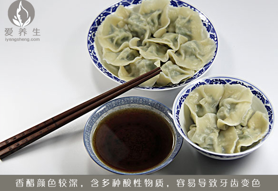 牙齿克星 10种食物专“黑”你的牙(2)(点击浏览下一张趣图)