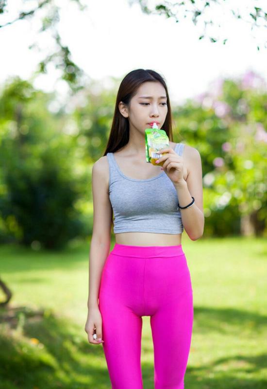 校园艳史之王彩丽：校园艳史之闺房之乐二(点击浏览下一张趣图)