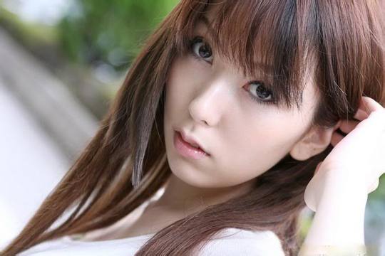 阿波多野结衣写真：下载波多野结衣的作品(3)(点击浏览下一张趣图)