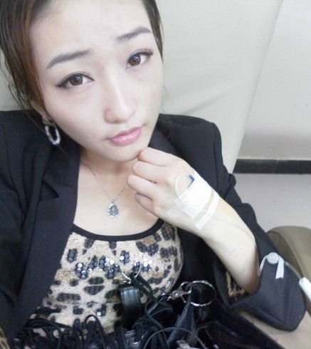 被咬女人赵婧婚纱照片：被咬女人赵婧现在图片(2)(点击浏览下一张趣图)