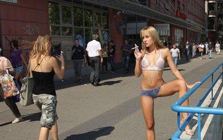 美院人体写生课图片：画室人体课(4)(点击浏览下一张趣图)