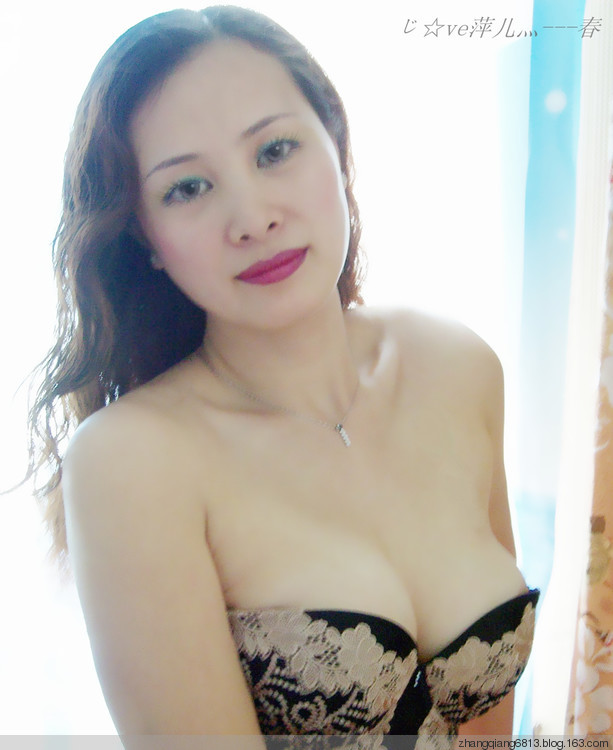 50岁的大妈短裙：附近大妈图片(4)(点击浏览下一张趣图)