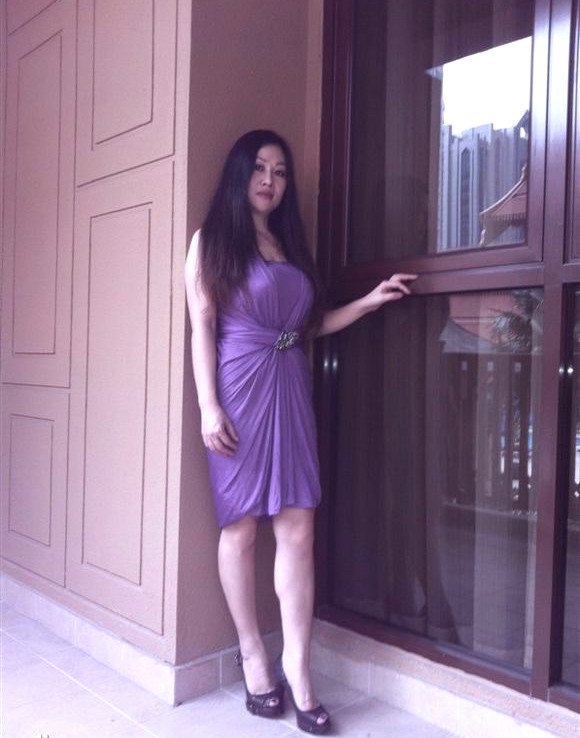 如狼似虎中年女人照片：微信约炮约了妈妈出来(4)(点击浏览下一张趣图)