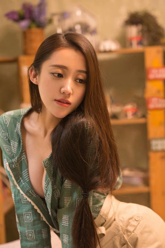 圣灵教马小桃h霍雨浩：霍雨浩收女记之江楠楠(点击浏览下一张趣图)