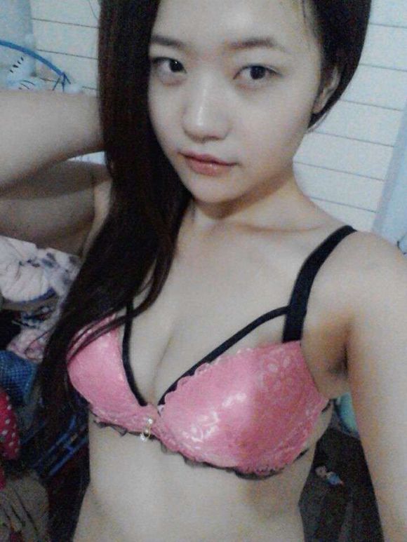 找女人过夜手机号照片：单身妇女的电话号码(点击浏览下一张趣图)