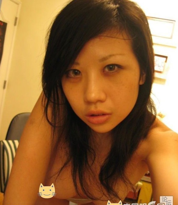中学的少女胸多大：中学少女自拍乳房图片(2)(点击浏览下一张趣图)