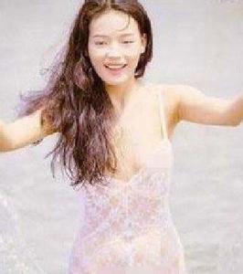 舒淇吃香肠图：男人的香肠好摸吗(4)(点击浏览下一张趣图)