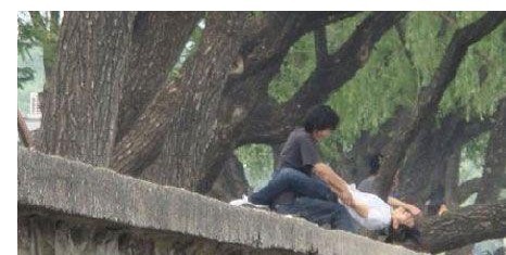 野林大爷树林偷腥：老头坟前偷腥图片 2o16老头偷腥图片(点击浏览下一张趣图)