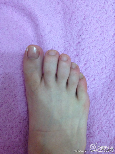 女生睡着了玩脚视频：脚之恋视频在线观看(5)(点击浏览下一张趣图)