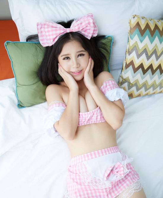 日本最大胆黄艺术写真：女人体展,阴艺术照(4)(点击浏览下一张趣图)