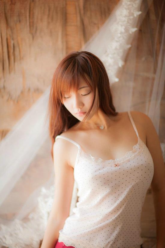 37tp美女人体裸体艺术：37tp人体每天3qitp.com(2)(点击浏览下一张趣图)
