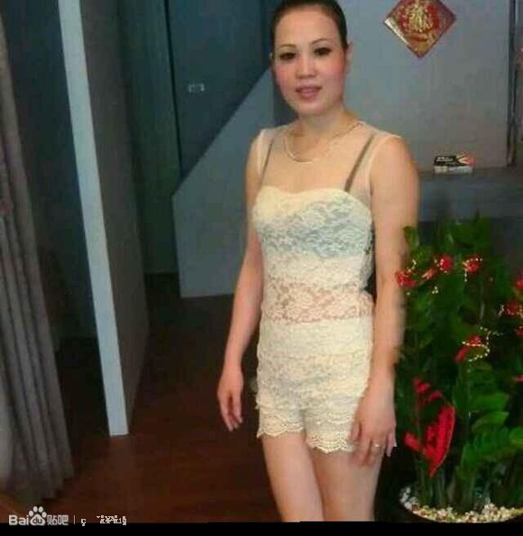 萝莉粉红鲍鱼 p：极品西方鲍照10p 美女鲍照浓毛艺(2)(点击浏览下一张趣图)