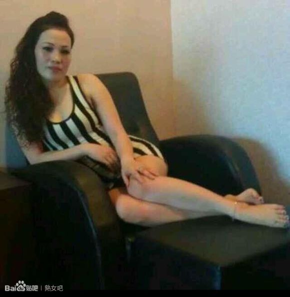 视频发到我的微信相册：美女鲍照13p 美女露肉鲍照(5)(点击浏览下一张趣图)