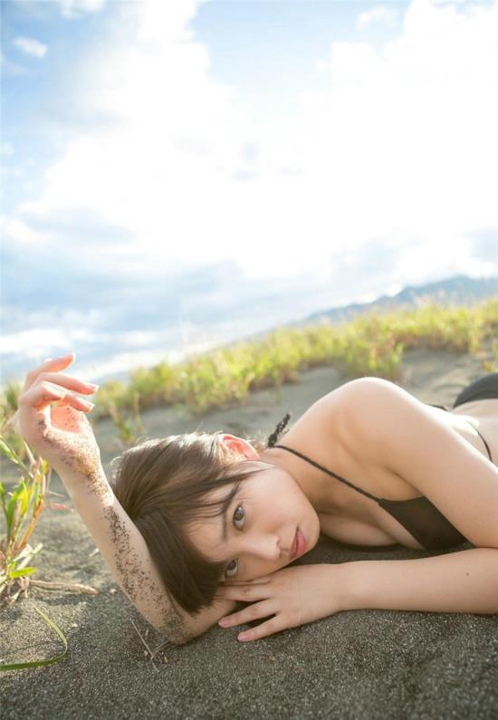 我不卡手机影院 综合美女图片(3)(点击浏览下一张趣图)