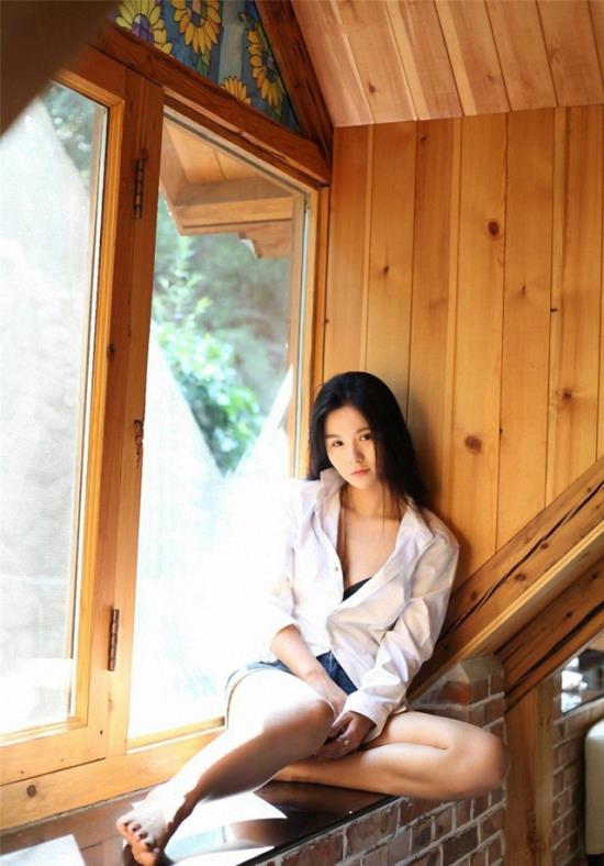 女人美丽的粉木耳图片：萝莉粉红鲍鱼 P 贴吧我的木耳是粉的(点击浏览下一张趣图)