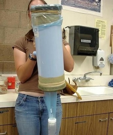 女人马配种看配上视频：(配种女人 藏獒和美女配种视频(点击浏览下一张趣图)
