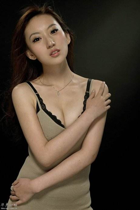 美空李潇珊743p：李潇珊第二季全图(4)(点击浏览下一张趣图)