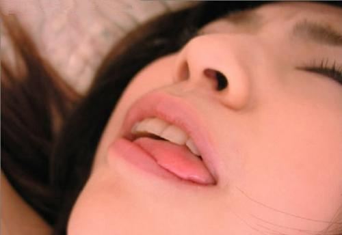 女人高潮喷水过程：女人性高朝潮好幸福 女人性高朝潮有哪几种(点击浏览下一张趣图)