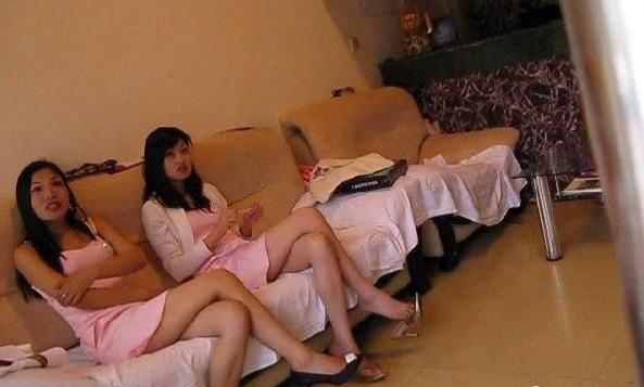 步步勾心男按摩师密记：名媛富婆的男按摩师 男按摩师于福婆(2)(点击浏览下一张趣图)
