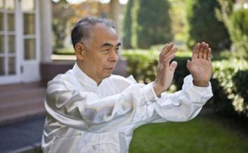 怎么从耳朵看出人长寿，从那里看出人长寿(点击浏览下一张趣图)