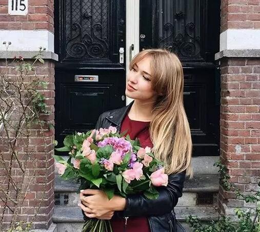 女人要懂得矜持说说，做一个矜持女人说说(点击浏览下一张趣图)